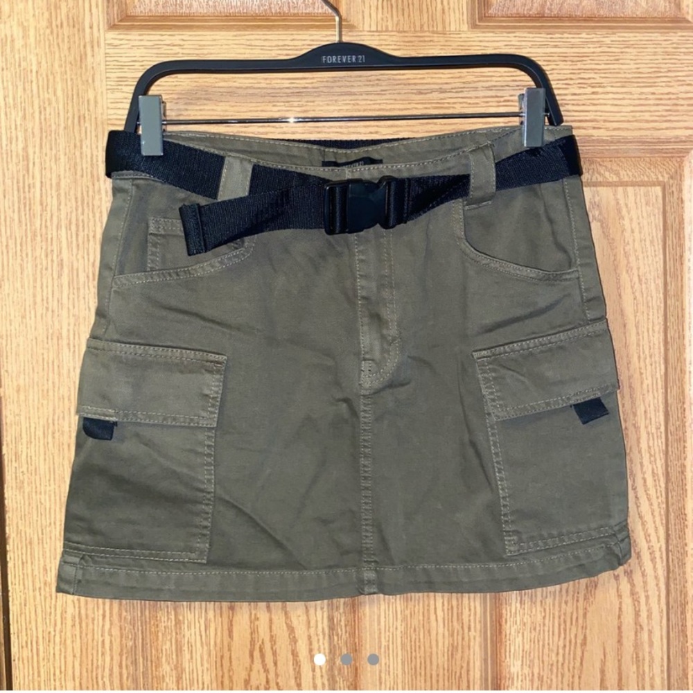 FOREVER 21 SKIRT